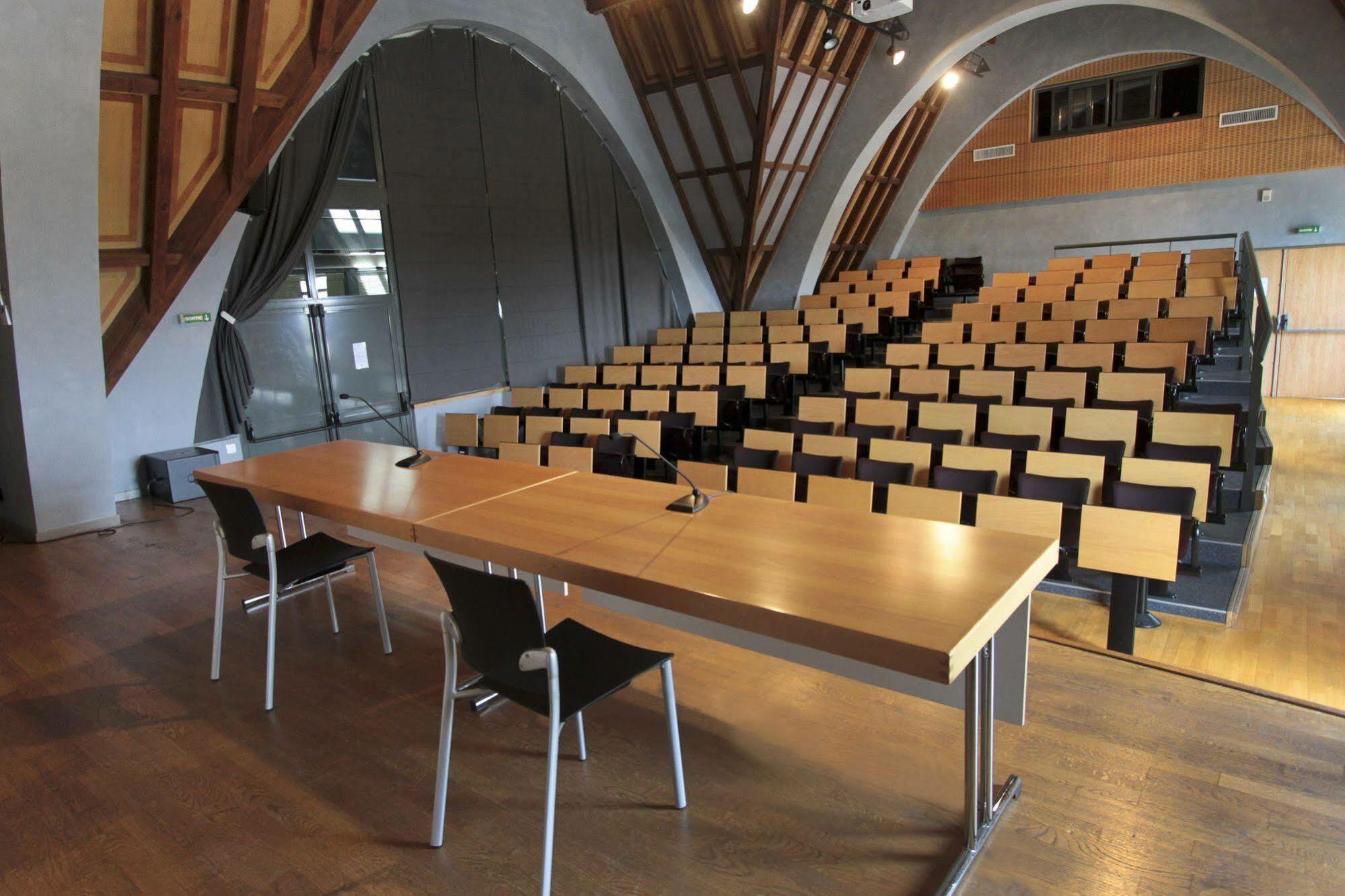 让博斯科中心酒店 里昂 外观 照片 The auditorium